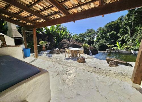 Villa com piscina, loft e 5 suítes - Praia do Léo (Villa com piscina, loft e 5 suites - Praia do Leo) in Praia do Puruba