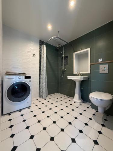 Kooli 7 - II floor sea view apartment with balcony in Haapsalu Old Town, Haapsalu (foto 4)