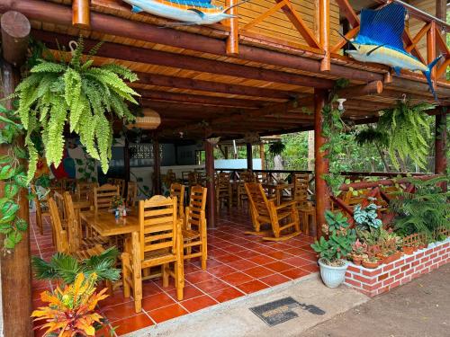 Restaurant, El Hamaquero Hostal EcoNativo in Cartagena