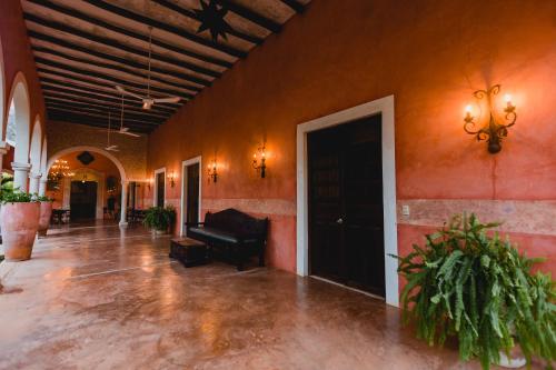 Ieeja, Hacienda Sacnicte in Izamal