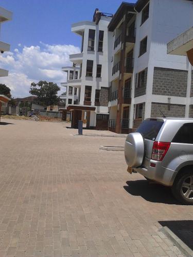 

Lake Breeze Apartments