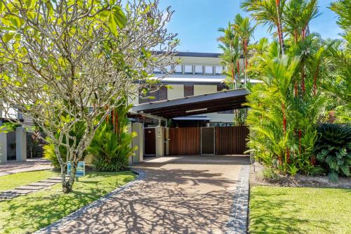 Leilani Tiare - stylish villa on Four Mile Beach - image 4