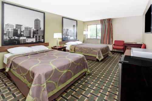 Super 8 by Wyndham Logansport - image 12