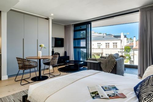7 on Bantry Luxury Apartments - image 14