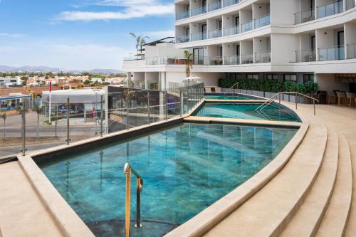 Swimming pool, Wyndham Garden Mazatlan Marina in Mazatlán