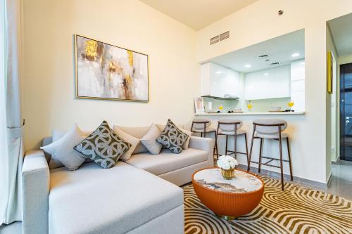 Lovely 1BR Business Bay near Metro - City Skyline Views, Dubai (photo 8)