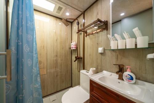 MILAN-Twin Bed Apartment with Sunlit yard, Shanghai (photo 4)