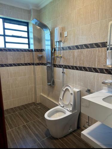 One-Bedroom Apartment image 4