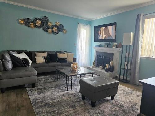 Affordable 2br-2ba Condo - Extra Amenities, Las Vegas (photo 2)