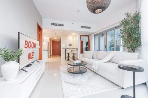 StayShort - Well-furnished 3 Bedroom in Park Towers DIFC, Dubai