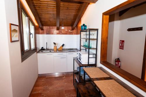 Kitchen, La Cabana in Cereceda