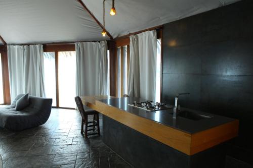 JHotelResorts in Damour