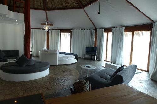 JHotelResorts in Damour