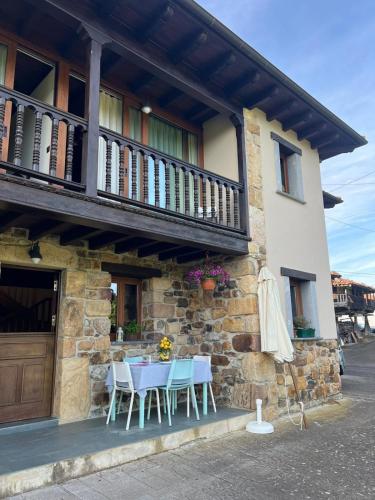 Casona Asturiana Casa Delfa in Cabranes