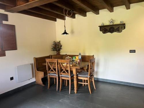 Casona Asturiana Casa Delfa in Cabranes