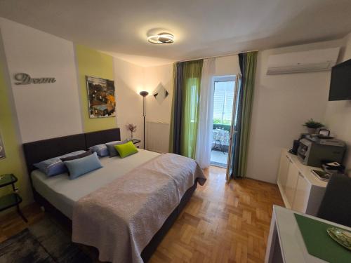 Jasna - apartman studio, Pula (Foto 2)