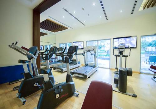 Stunning 1 BR Apartment Burj Khalifa & Dubai mall - image 7