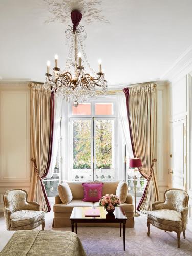 Hôtel Plaza Athénée - Dorchester Collection - image 3