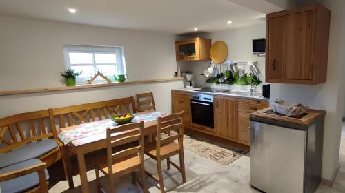 ทัศนียภาพภายนอกโรงแรม, Ferienwohnung Am Dächsberg (Ferienwohnung Am Dachsberg) in เพลาเอิน