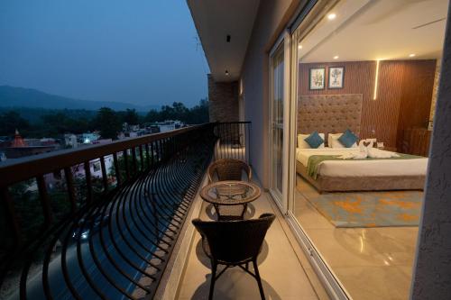 HOLYWATER Hotel By Ganga Kinare photo 3
