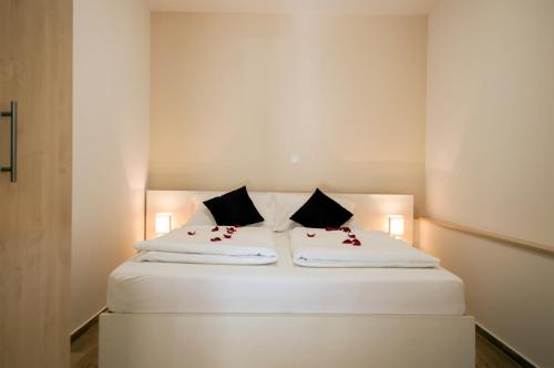 Guest House Bulevar - image 7
