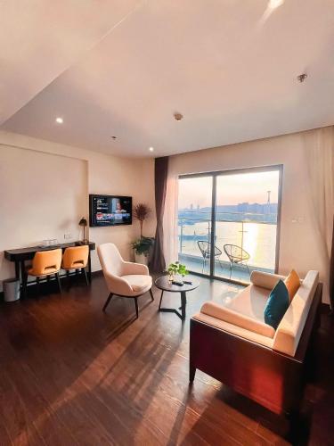 Two-Bedroom Apartment image 4