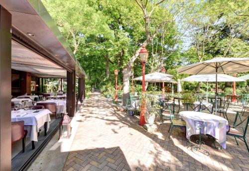 Ресторан, Cazaudehore La Forestiere Hotel in Saint-Germain-en-Laye