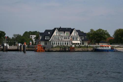 Warnemünde Sherrytime 3 – khách sạn tại Hohe Dune