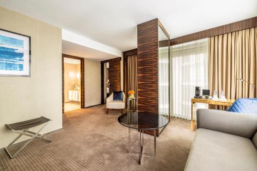 Junior Suite image 2