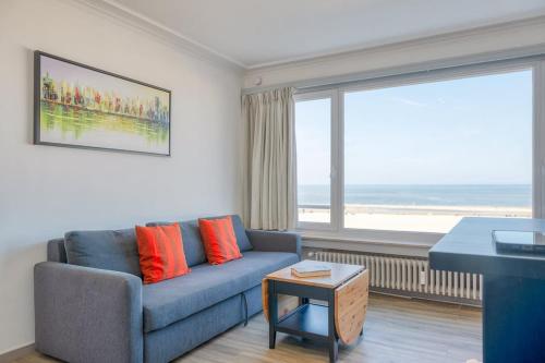 Bright Studio with Stunning Sea View - Location saisonnière - Ostende