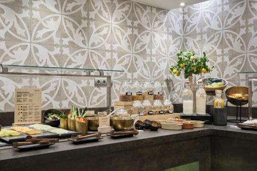 Catalonia Park Güell - image 11