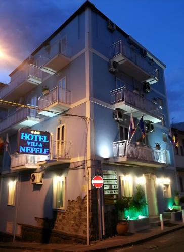 外部景觀, 涅斐勒酒店 (Hotel Villa Nefele) in 賈爾迪尼奈克索斯市中心