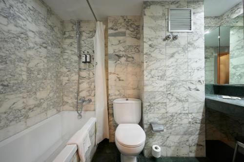 Double or Twin Room with Terrace image 5