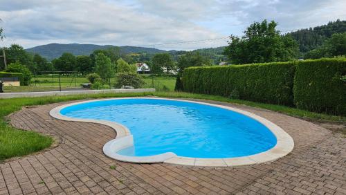 Peldbaseins, L'intemporel - Grand Jardin avec Piscine in Ramonchamp