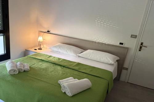 Double Room image 5