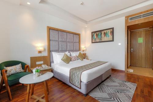 Executive Triple Room image 10