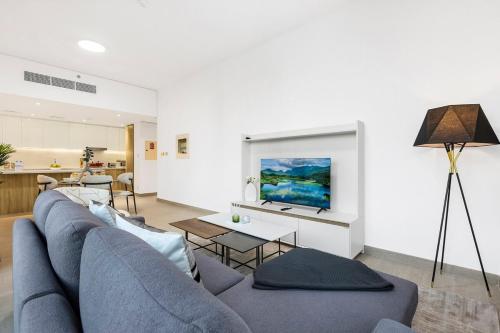 Stylish Dubai Marina 2BR with Balcony, Pool, Gym Walk to Marina Walk & JBR, Dubai (foto 8)