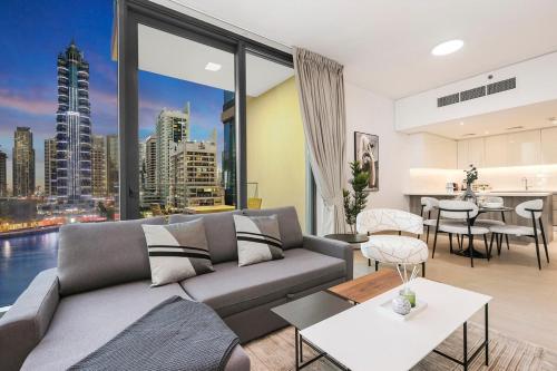 Stylish Dubai Marina 2BR with Balcony, Pool, Gym Walk to Marina Walk & JBR, Dubai (foto 10)