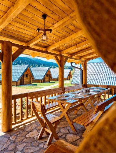 Etno selo Pivska Vila in Nedajno