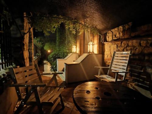 The Kraken Inn - Steampunk Boutique B&b In Bergamo - 베르가모