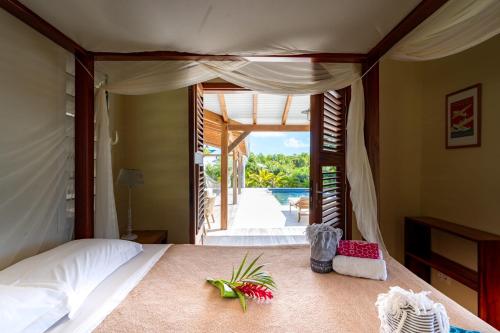 Villa Jacaranda in กัปแตร์-เดอ-มารี-กาล็องต์