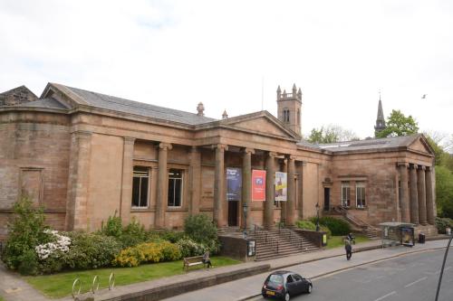 Townhead Apartments Gallery View - image 6