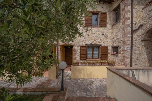 Зовнішній вигляд готелю, Casa Marlèn - Medieval Borgo & pool - ItalyWeGo (Casa Marlen - Medieval Borgo & pool - ItalyWeGo) in Колацоне