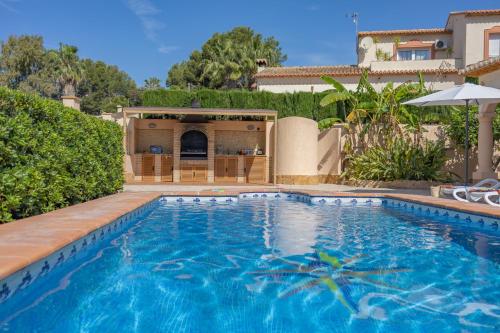 Deluxe Villa image 5