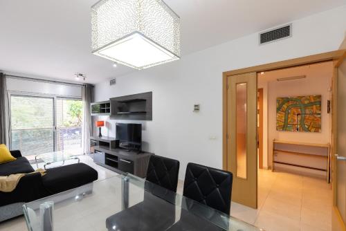 UHC Paradise Village Family Complex in บียา เซกา