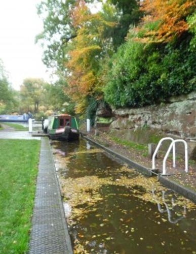 Stone - Boat - Sleeps 4 - Pet Friendly-85ws in Стоун