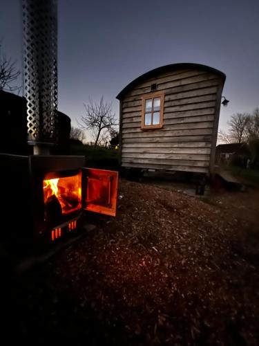 Robins Retreat - Shepherds Hut Alfriston in Олфрістон