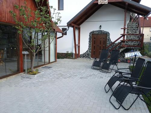 Casa FLOREA in Vama Buzaului