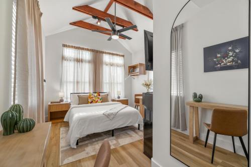 Loft Style Studio In The Heart of D'Arts District near เซนต์อาร์โนลด์บรูวิงคอมพานี