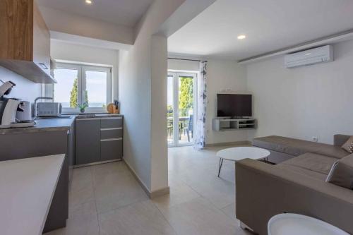 Apartment image 10